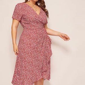 💕Host pick💕 Raiza faux wrap dress